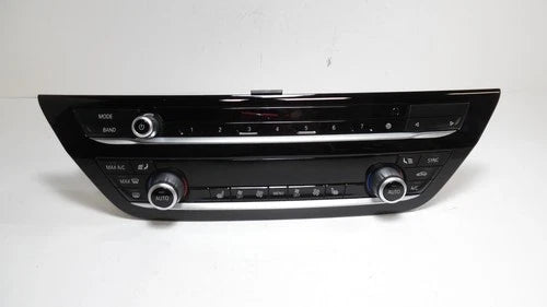 BMW 530i Auto Dual Climate A/C Heater Seat Temperature Control (2017–2020) – Genuine OEM