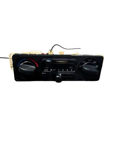 Isuzu Rodeo Temperature Control Module In Dash Heater A/C Head Unit (1998–1999) – Genuine OEM