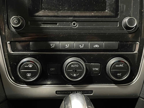 Volkswagen Passat Heater A/C Climate Control Unit (2016) – Genuine OEM