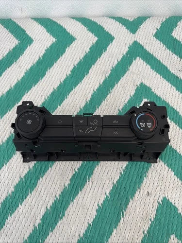 Ford F150 Heater A/C Climate Control ML3T-19980-CE (2021–2024) – Genuine OEM