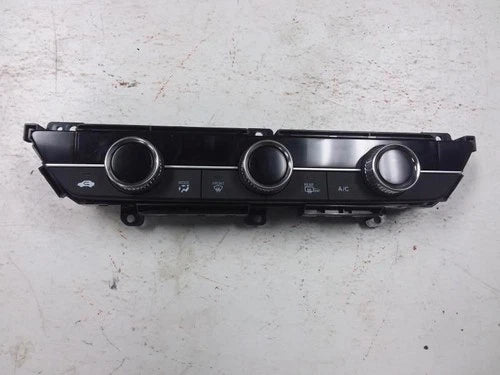 Honda CR-V Dual Zone Automatic Temperature Controller (2023) – Genuine OEM