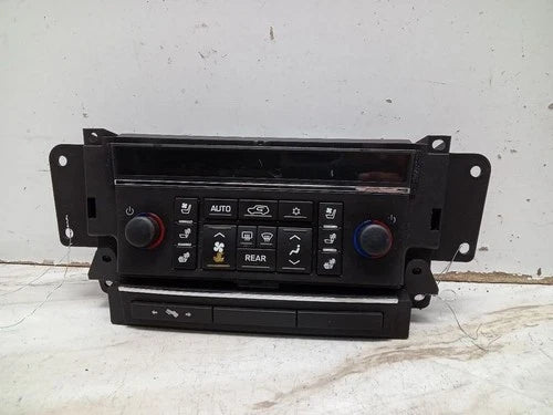 Cadillac Escalade Dash Mounted HVAC Climate Control (2007–2009) – Genuine OEM