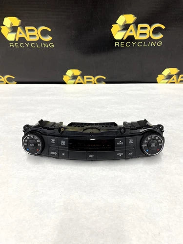 Mercedes-Benz E350 Front Climate Control ID 2118302285 (2007) – Genuine OEM