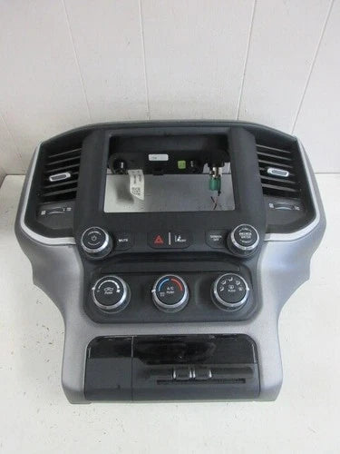 Dodge RAM 1500 Heat A/C Temperature Control Unit w/Bezel (2020–2024) – Genuine OEM