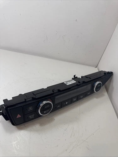 Toyota HIGHLANDER HVAC Climate Control (2017) – Genuine OEM