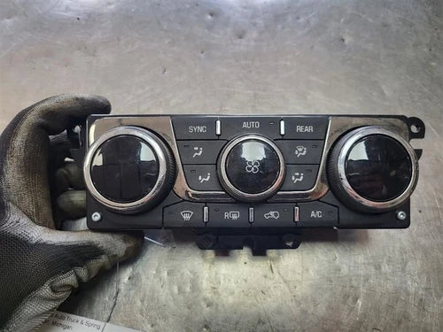 Buick Enclave Front HVAC Climate Control Unit (2013–2017) – Genuine OEM
