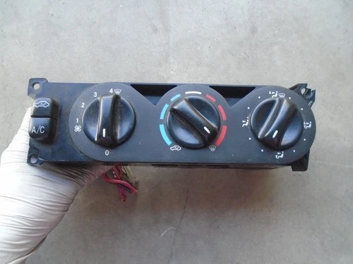 H2 98-01 Mercedes ML320 Temperature Temp Climate Control Manual 1638300185 – HVAC Replacement Part