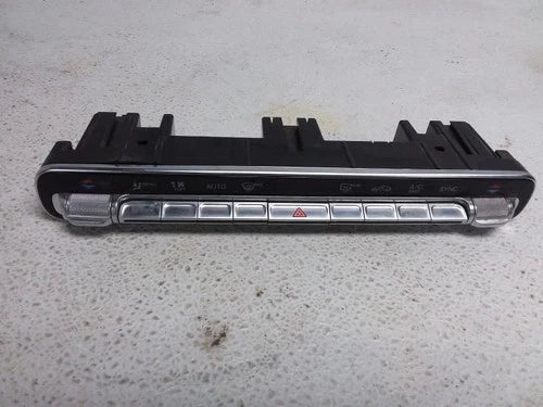 Mercedes-Benz GLS450 Front Dual Zone Automatic Temperature Controller – Genuine OEM