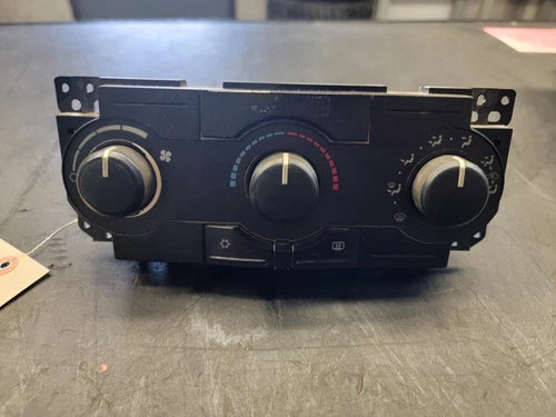 Chrysler 300 Magnum HVAC Control Component (2005) – Genuine OEM