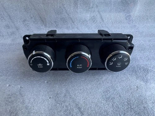 Jeep Wrangler Temperature Control Manual A/C Climate Heated Glass (2014–2018) – Genuine OEM