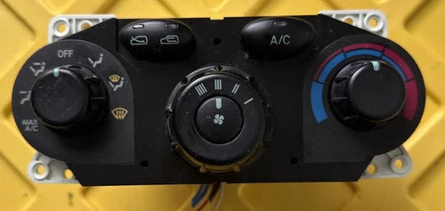 Hyundai Santa Fe HVAC Climate Control Assembly (2003–2006) – Genuine OEM | Ref SKU-4552