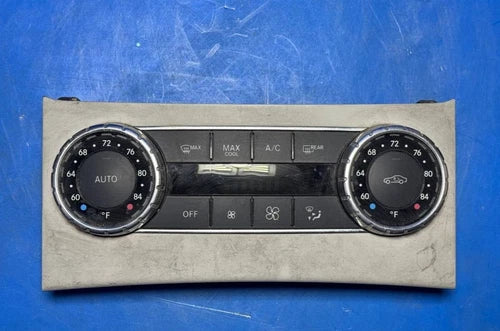 Mercedes C-CLASS FRONT HVAC Climate Control A2049004003 (2012–2018) – Genuine OEM