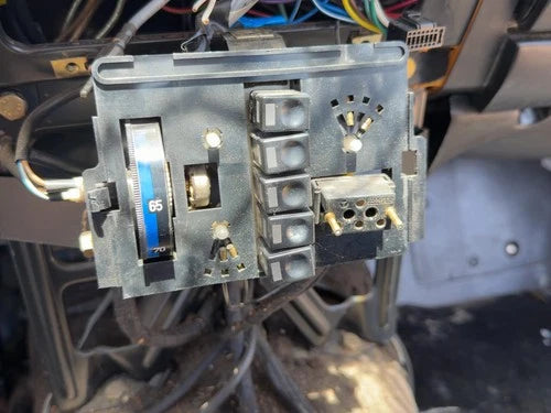 Mercedes 450SL 107 Temperature Control Module Heater A/C (1972–1980) – Genuine OEM