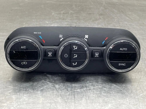 Jeep Renegade Heater A/C Climate Control Dual Zone (2016) – Genuine OEM