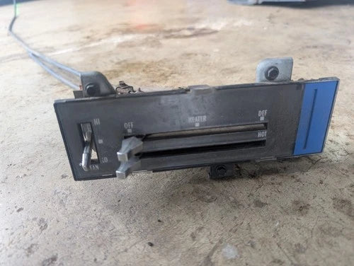 Chevy C10 Temperature Control In Dash Heater Head Unit (1973) – Genuine OEM