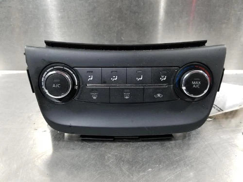Nissan Sentra Automatic Climate HVAC Climate Control (2015–2019) – Genuine OEM