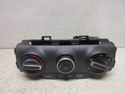 Hyundai Kona Heat A/C Temperature Control Unit (2018–2021) – Genuine OEM