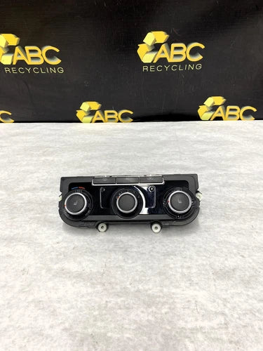 Volkswagen CC Front Climate Control Assembly (2009–2010) – Genuine OEM