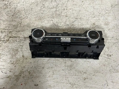 Ford F350SD Front Automatic Temperature Controller (2024) – Genuine OEM