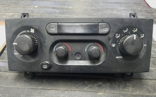 Jeep Grand Cherokee AT HVAC Climate Control (1999–2001) – Genuine OEM