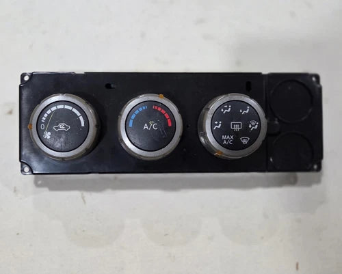 Nissan Titan HVAC Climate Control Assembly Unit (2005) – Genuine OEM