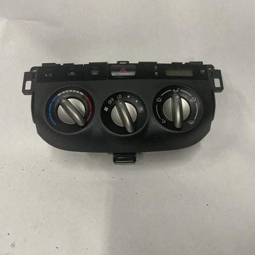 RAV4 RAV 4 Heater A/C Climate Temperature Manual Control (2004–2005) – Genuine OEM