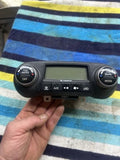 Hyundai Tucson A/C / heat temperature climate controls 97250-2S320 (2010–2013) – Genuine OEM