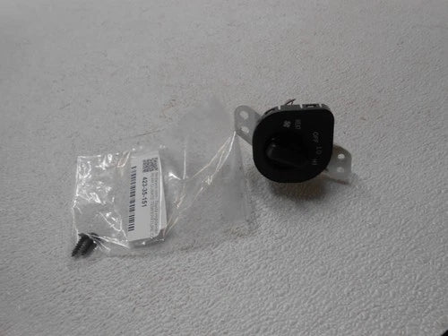 Toyota Highlander Rear Climate Control Switch (2004) – Genuine OEM