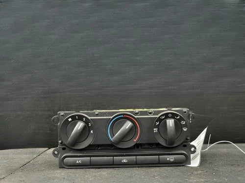 Ford Mustang HVAC Climate Control (2005–2009) – Genuine OEM | Ref SKU-5502