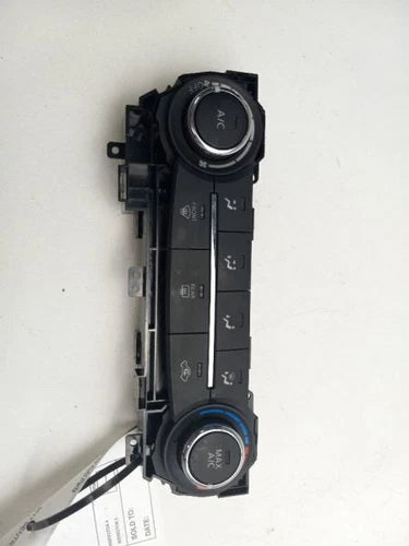 Nissan Sentra Temperature Control (2017–2019) – Genuine OEM