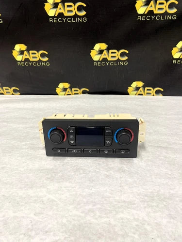 Cadillac Escalade Front Dash Climate Control Assembly (2005–2006) – Genuine OEM