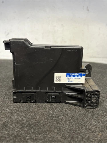 Toyota Corolla Temperature Cooling Control Module 88650-02B30 (2014–2016) – Genuine OEM