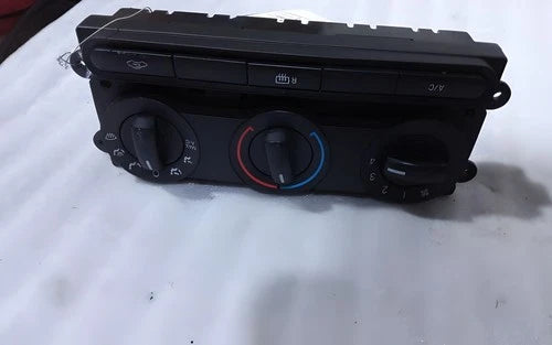 Ford Mustang HVAC Climate Control (2005–2009) – Genuine OEM | Ref SKU-5516