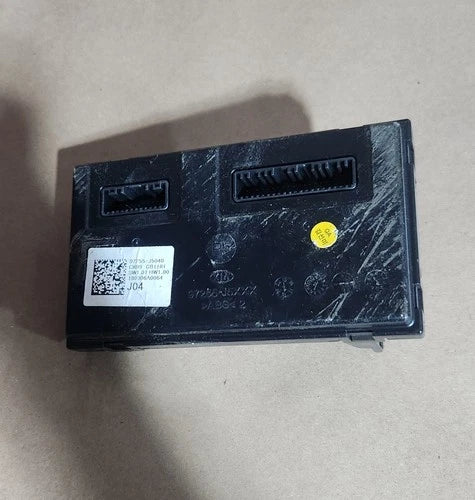 Kia Stinger Temperature Amp Climate Control Module (2018–2021) – Genuine OEM
