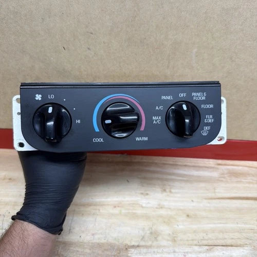 Ford F150 5.4L HVAC Climate Control Temperature Fan Rear Defroster (2001) – HVAC Replacement Part