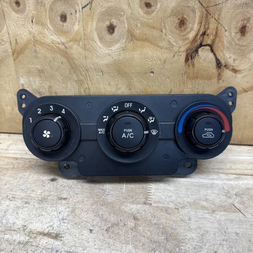Kia Spectra A/C Heat Climate Control Switch (2004–2006) – Genuine OEM