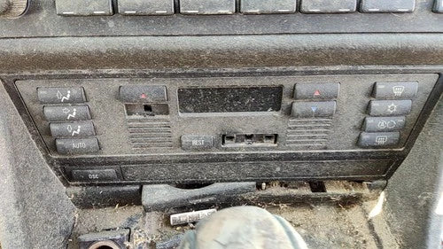 BMW 540I Temperature Control Module In Dash Heater A/C Head Unit (1997) – Genuine OEM