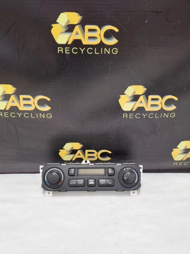 Honda Accord Front Dash Main Climate Control Assembly (2001–2002) – Genuine OEM