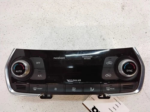 Hyundai Santa Fe A/C/Heater Temperature Control Unit 97250S2301UAY (2020) – Genuine OEM