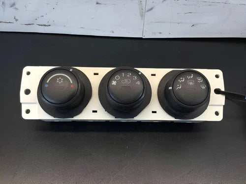 Hummer H3 HVAC Climate Control Assembly (2006–2010) – Genuine OEM | Ref SKU-6081