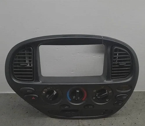 Toyota Tundra 1.8L HVAC Climate Control Assembly (2005–2006) – Genuine OEM